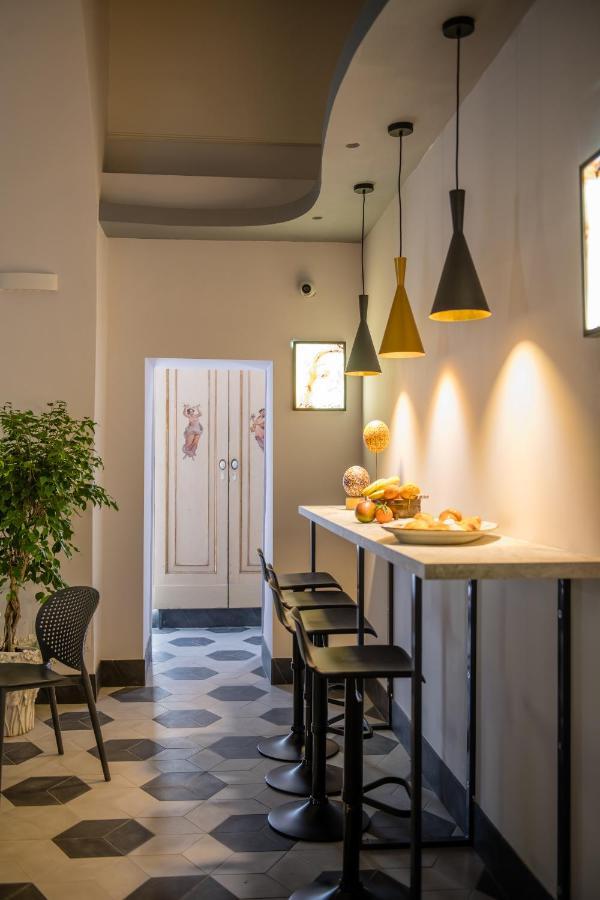Foriart Relais Hotel Наполи Екстериор снимка