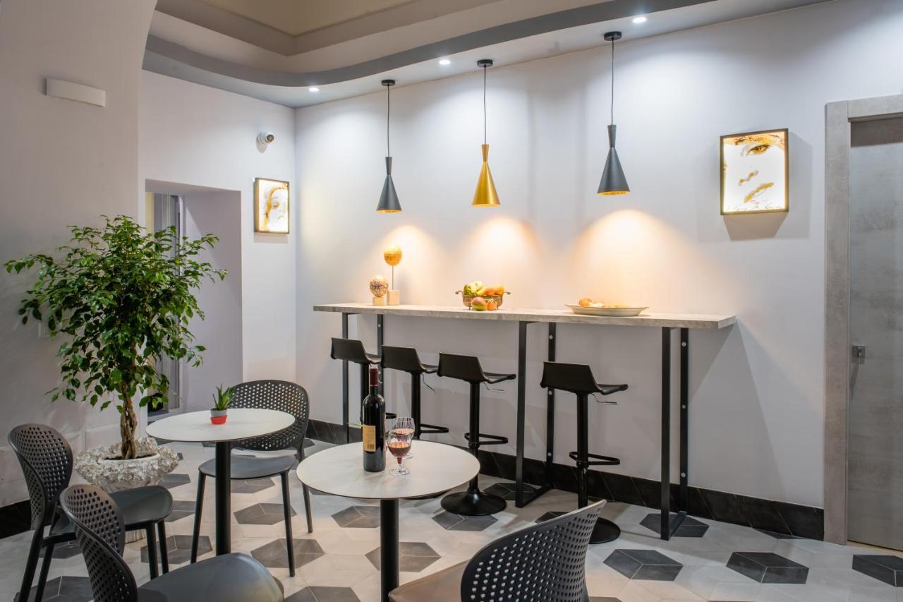 Foriart Relais Hotel Наполи Екстериор снимка